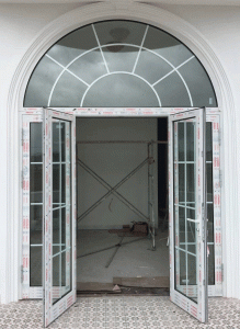 cua nhom xing fa nhap khau 9